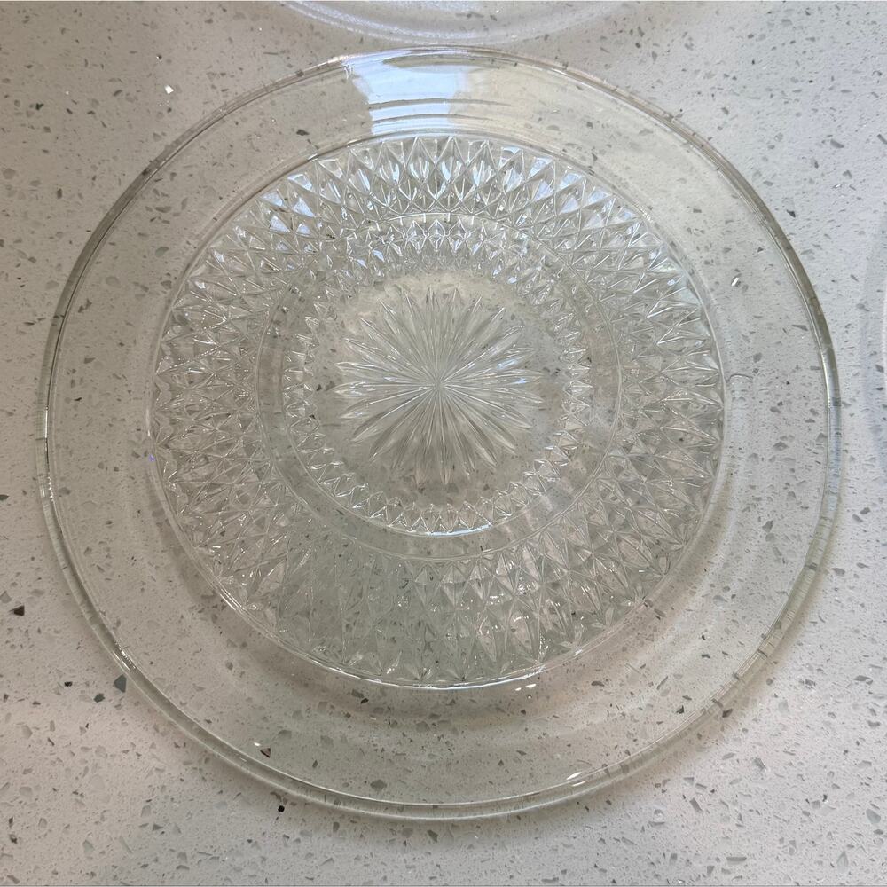 Vintage Clear Glass Diamond Point / Starburst Dinner Plates 10” Set of 4 - Picture 3 of 4